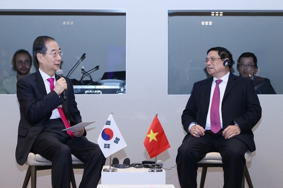 Vietnam and RoK vow to increase political trust